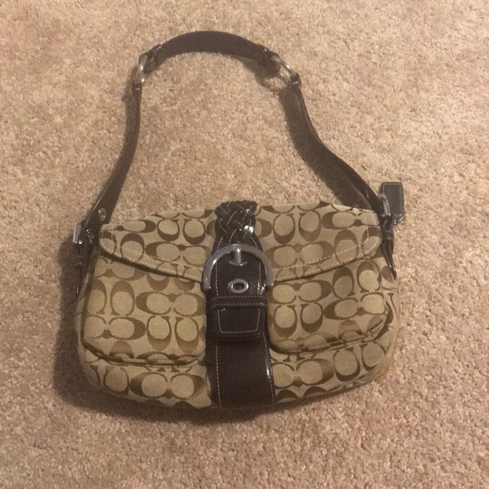 Authentic coach bag .